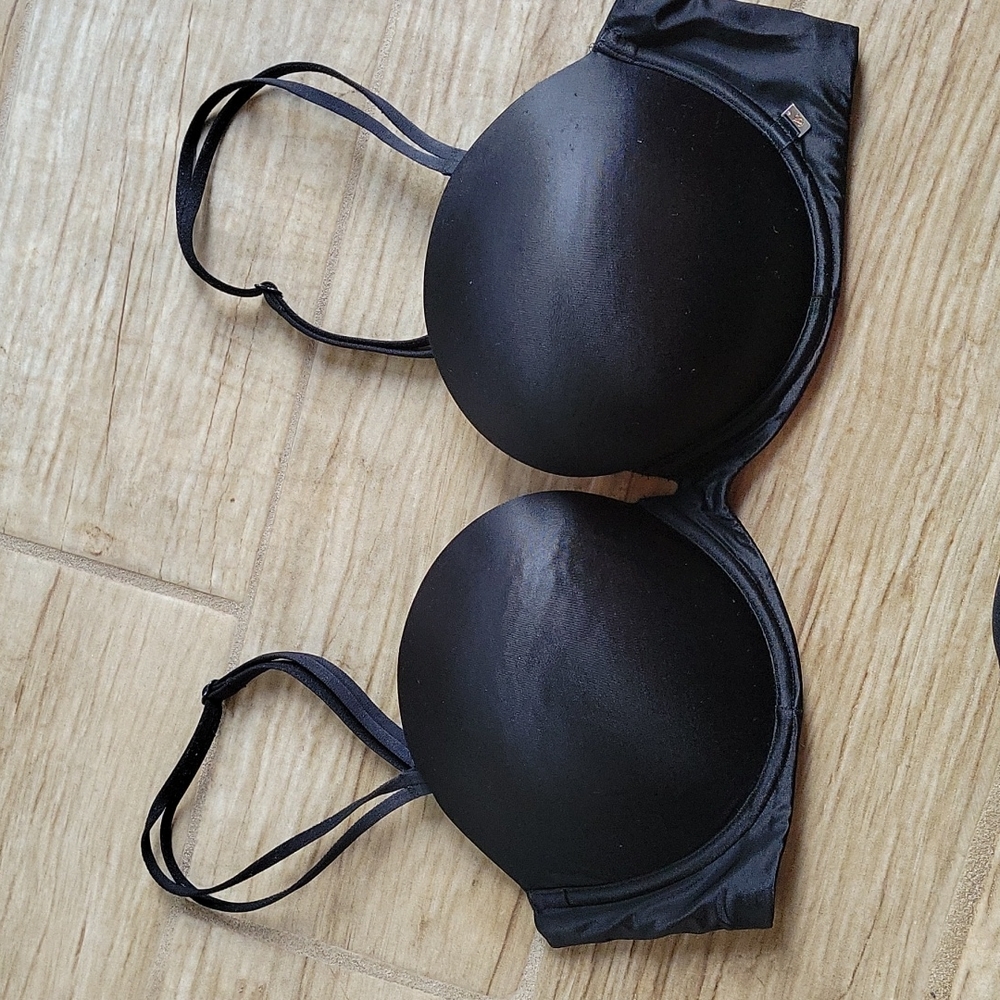 Victoria Secret Convertible Bra